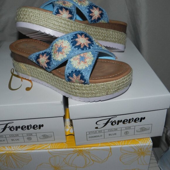 Forever Link Women's Phenomenal-67 Espadrilles Sandals Floral Blue🆕FAST😮‍💨⚡🚚 - Picture 2 of 16